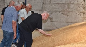 Pehlivan'dan çiftçilere müjde