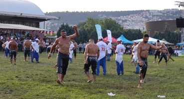 Sekapark Yağlı Güreşlerinde son 16 turu başpehlivanları belli oldu