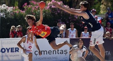 Plajda heyecan sürüyor