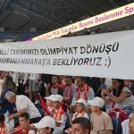 kahramanmarasli-cocuklar-turkiye-ukrayna-milli-basketbol-macinda-millileri-desteklemek-icin-istanbuldaydi.jpg