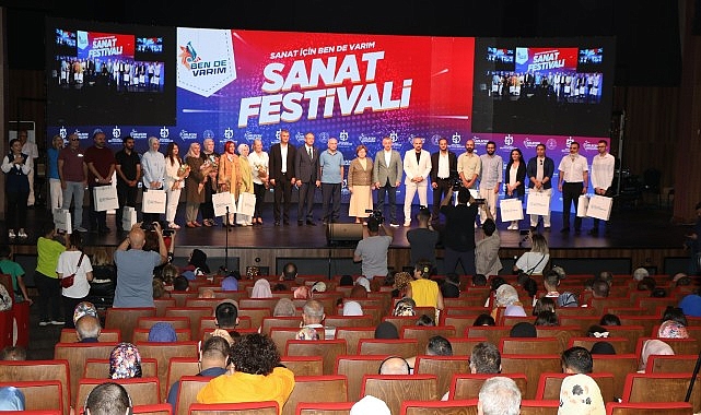 sanat-icin-ben-de-varim-festivali-basladi.jpg