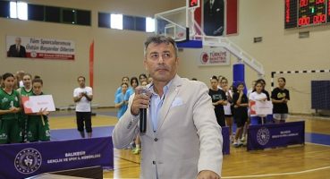 Yıldızlar Ligi Çeyrek Final Heyecanı Burhaniye'de Yaşanıyor