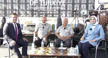 Afyon Valisi Kübra Güran Yiğitbaşı, Afyon Belediye Başkanı Mehmet Zeybek ve Türkiye Motosiklet Federasyonu Asbaşkanı Mehmet Nedim Akülke D-Smart Ekranlarında Yayınlanan “Haftanın Konuğu" Programına Konuk Oldular