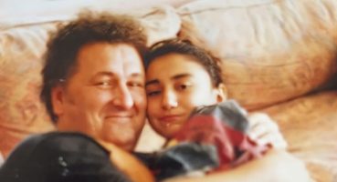 Evrencan Gündüz, Babasının Şarkılarını Yeniden Seslendirme Geleneğini Sürdürüyor: 'Aşkın Sesini Duyuyorum'