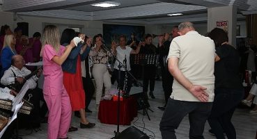 Gönül Köşkü Huzurevi Koro konseriyle eğlendi