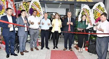 Malkara Belediye Başkanı Ulaş Yurdakul Ar Zirai İlaç ve Tohum'un açılışını gerçekleştirdi