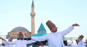 Mevlana'nın Huzurunda 250 Semazen Aynı Anda Sema İcra Etti