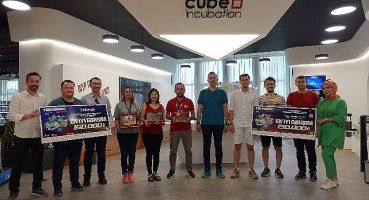 Teknopark İstanbul'un kuluçka merkezi Cube Incubation'un girişimcilerine TEKNOFEST Ankara'da ödül