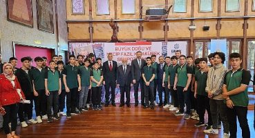 Türk Edebiyatının Kalbi Gölcük'te Atıyor