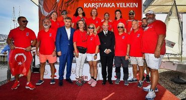 100. Yıl Optimist Yarışlarının şampiyonlarına ödüllerini Başkan Soyer verdi