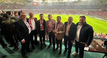 Başkan Altay Milli Takımı ve Konyalı Taraftarları Kutladı