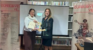 Burcu Bahar “Atatürk ve Sihirli Gözlük" kitabını anlattı