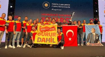 DHL yelken takımı “As One" ile 100. Yıl Cumhuriyet Kupası'nda grubunun birincisi oldu