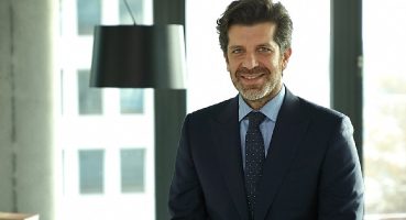 EY'dan geleceği şekillendiren yapay zekâya (AI) 1,4 milyar dolarlık yatırım