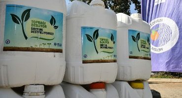 Yenişehir Belediyesinden üreticilere organik solucan gübresi