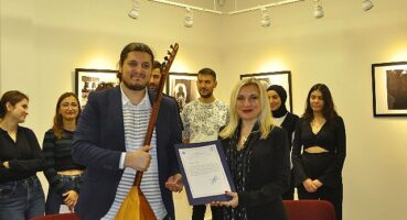 EÜ'de “Arşivlerde Âşık Veysel'i Aramak'' adlı müzikli konferans düzenlendi