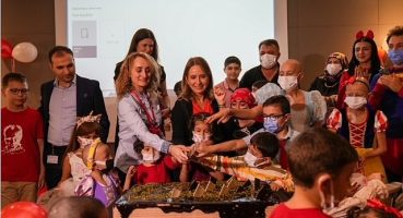 Lösemiyi Yenen Minik Kahramanlar Bir Aradaydı