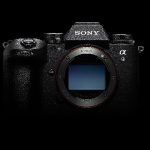 sony-global-deklansor-sistemine-sahip-dunyanin-ilk-full-frame-goruntu-sensorlu-fotograf-makinesi-alpha-9-iiiu-piyasaya-surdu.jpg