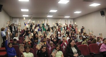 Yazar İlyas Kara'dan Bilgi Evi Üyelerine Altın Öğütler