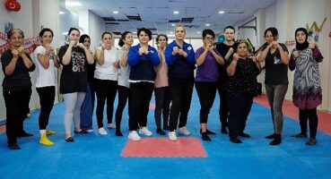 Seferihisarlı kadınlara savunma sanatı kursu