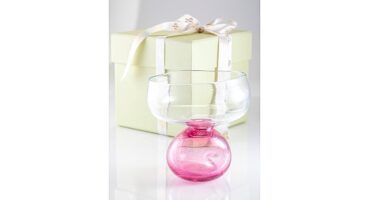 Sirena Marine'in sürdürülebilir sanat projesi  'Art of Sirena'dan yeni yıl heyecanını denizlere taşıyan koleksiyon