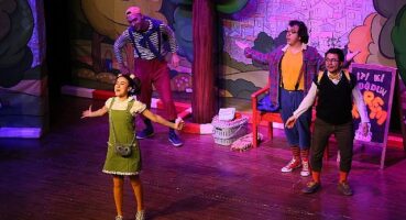 Mutluluk Denince Akla Tiyatro Oyunu Muğla'da Çocuklarla Buluştu