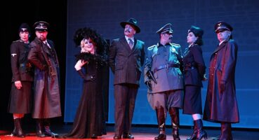 Oyuncuların Nazi işgaline karşı direnişinin hikayesini Yaşamak mı yoksa ölmek mi