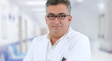 Prof. Dr. Özveren: “Özellikle Riskli Grupta Yer Alan Kişilerin Kalp Krizi Riskini Önceden Tespit Etmek Mümkün