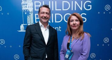 İş ve cemiyet dünyası Building Bridges etkinliğinde bir araya geldi