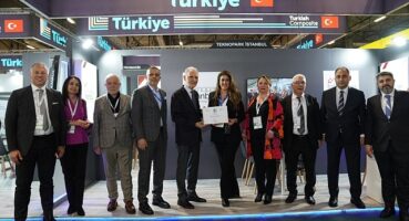 İstanbul'un 4 firması kompozit sektörünün dev buluşması JEC World Fuarı'nda büyük ilgi gördü