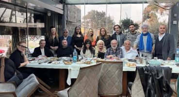 Ünlüler yeni kanal kahvaltısında buluştu