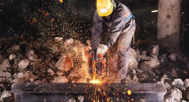 Ege Bölgesi'nin ihracat şampiyonu demir ve demirdışı metaller ihracatçılarının 2024 yılı ihracat hedefi 2,2 milyar dolar