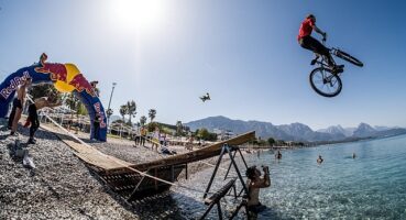 Gökyüzünden denize doğru pedal çevirecekler