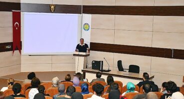 Harran Üniversitesinde Kanserde Farkındalığa Dikkat Çekildi