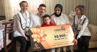 Lösev'in Karşılıksız İhtiyaç Çekleri Kanser Hastalarına Merhem Oluyor