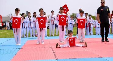 19-mayis-ataturku-anma-genclik-ve-spor-bayrami-didimde-torenlerle-kutlandi.jpg