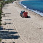 aydin-buyuksehir-belediyesi-kusadasi-ilcesinde-sorumluluk-alanlarinda-bulunan-sahilleri-yaz-sezonuna-hazirlamak-icin-calismalarini-surduruyor.jpg