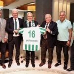 bursaspor-kulup-baskani-sinan-bur-ve-ekibi-nilufer-belediye-baskani-sadi-ozdemiri-ziyaret-ederek-gorevinde-basarilar-diledi.jpg