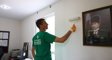 Çankaya Belediyesi, ilçede bulunan muhtarlık binalarının bakım, onarım ve yenileme çalışmalarına hız kesmeden devam ediyorr