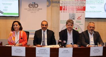 Egeli yaş meyve sebze ihracatçılarının ayağına fuar geldi