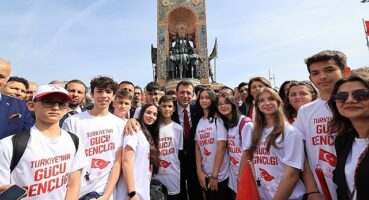 Ekrem İmamoğlu, 19 Mayıs Atatürk’ü Anma, Gençlik ve Spor Bayramı’nın 105’inci yıl kutlamaları kapsamında açıklamalarda bulundu