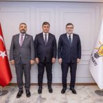 izmir-buyuksehir-belediye-baskani-dr-cemil-tugay-ak-parti-il-baskanligi-ziyaretinde-is-birligi-mesaji-verdi-izmir-daha-guzel-gunler-gorecek.jpg