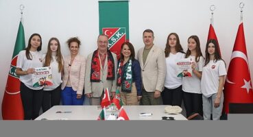 Karşıyaka’dan Türkiye’ye örnek iş birliği: HPV Aşı Kampanyası başlıyor!