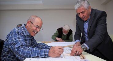 Keçiören Belediyesi Huzurevi’nde yaş almış büyükler için model uçak yapımına yönelik eğitimler başladı