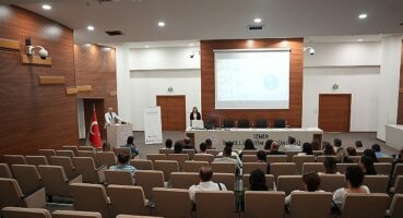 Ortaokul Öğretmenleri İçin Teknoloji Destekli Platform