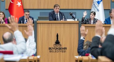 Tugay: “Otoparkı boşaltmak ve en kısa zamanda yıkmak zorundayız”