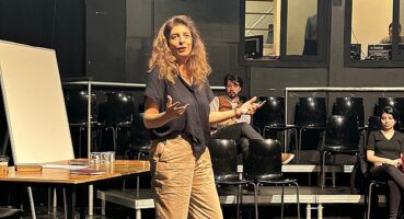 Yelda Baskın Genç Oyuncularla Atölyede Buluştu