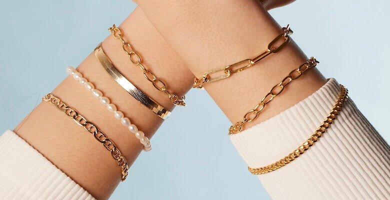 Kombinlerinizi Tamamlayan En Şık Detay Bileklik