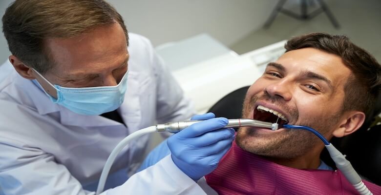 Gülüş Tasarımı ve İmplant Uygulamaları